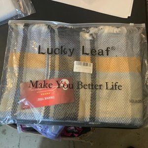 Lucky Leaf Women Winter Checked Pattern Cashmere Warm Plaid Infinity Scarf OS